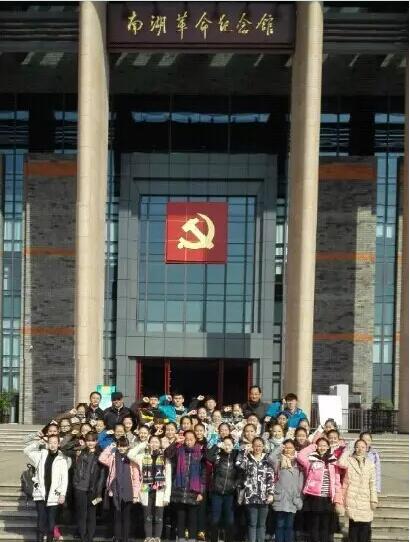 舞蹈学校团员嘉兴革命纪念馆宣誓活动005.jpg