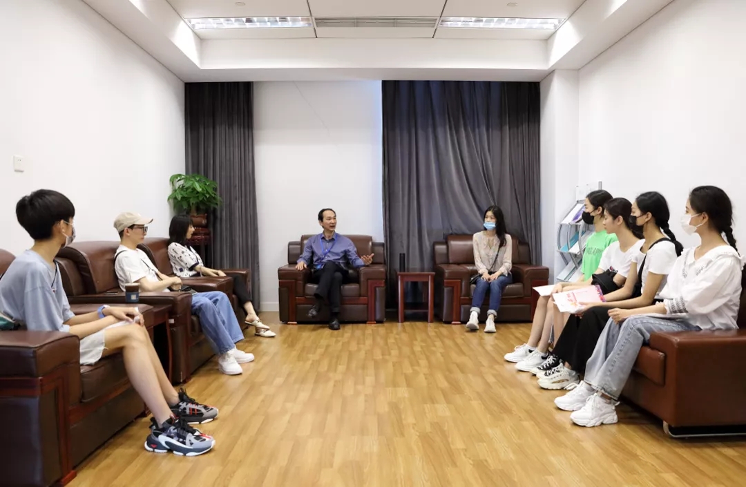 微信杨校.webp.jpg