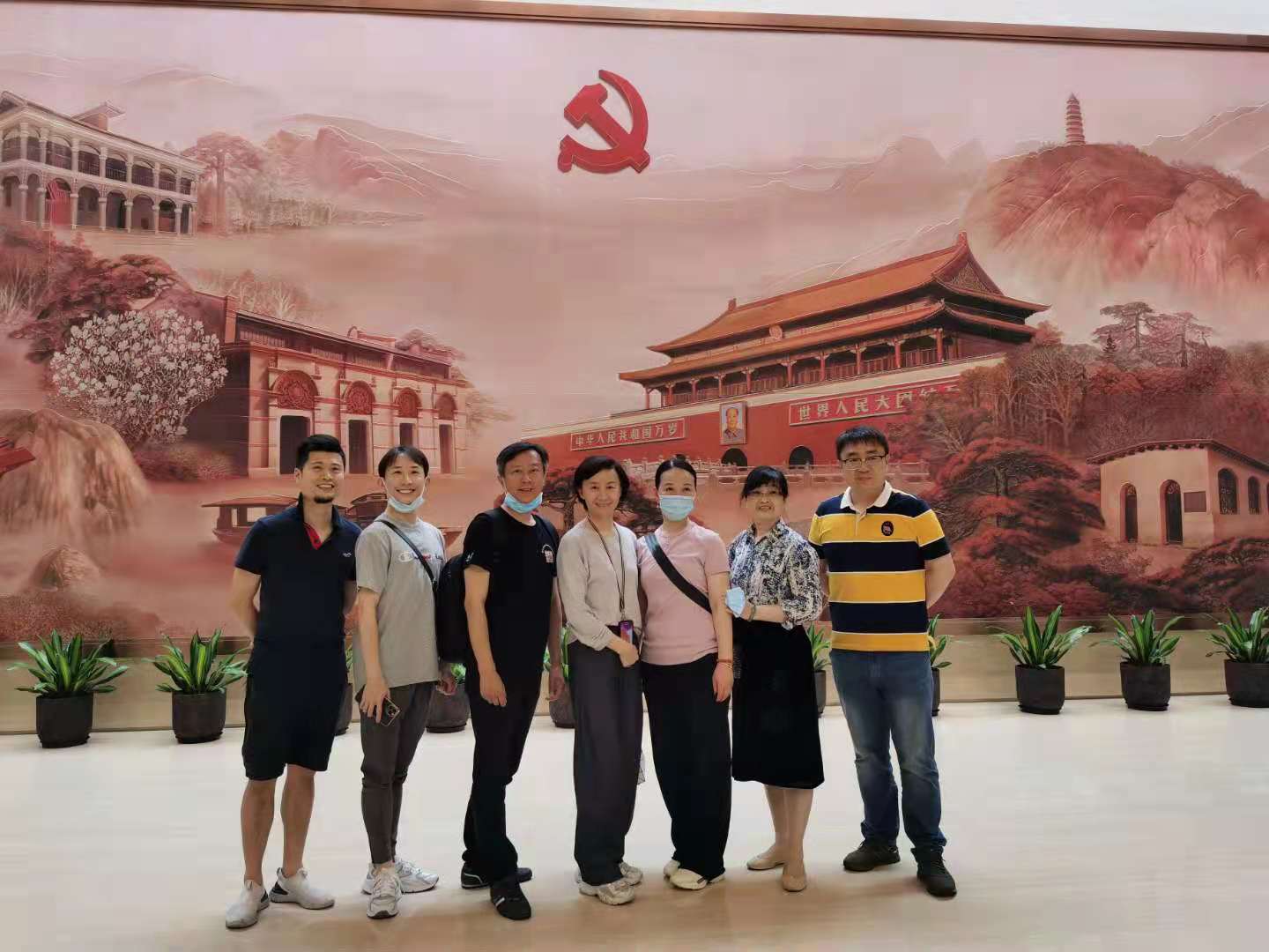 合影2.jpg